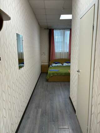 Гостиница Центральный Петрозаводск Семейный двухместный номер с 1 кроватью-1