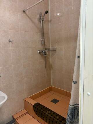 Гостиница Центральный Петрозаводск Семейный двухместный номер с 1 кроватью-3